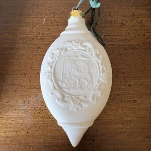 Vintage 1992 Roman White Lighted Porcelain Christmas Ornament Nativity Wiseman
